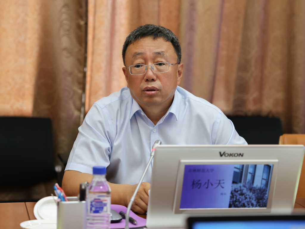 2V3A6205.jpg