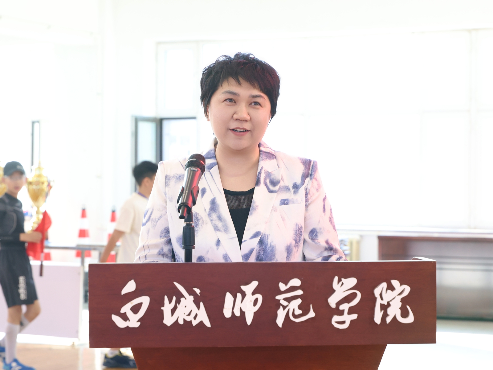 刘芳.jpg 刘芳.jpg
