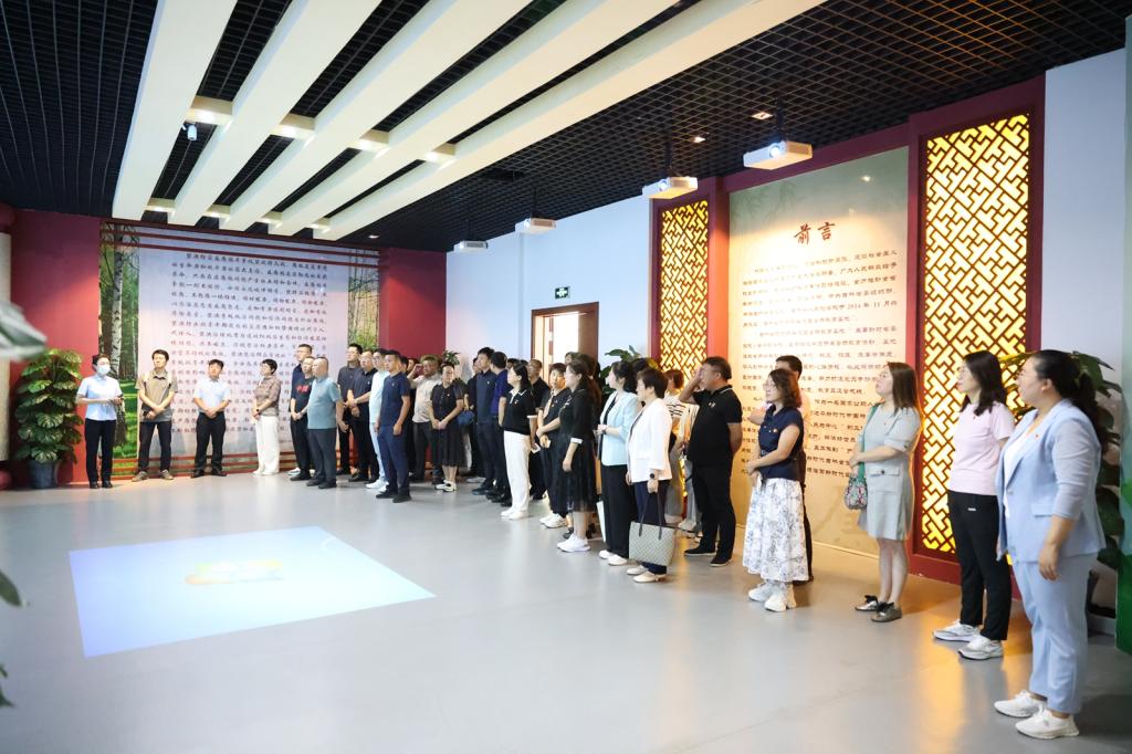 图片3.jpg 图片3.jpg
